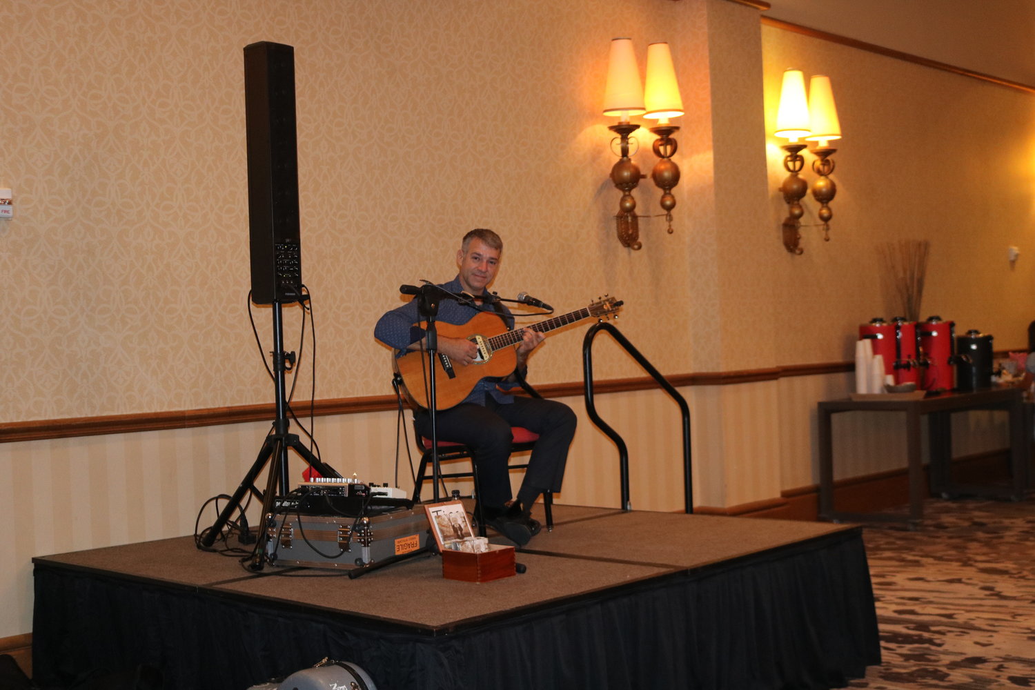 A musician performs for guests during last year’s Mother’s Day Jazz Brunch.